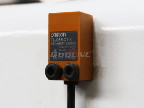 OMRON photoelectric limit switch