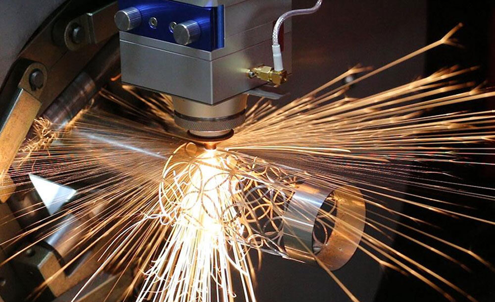 Fiber laser cutting machine processing